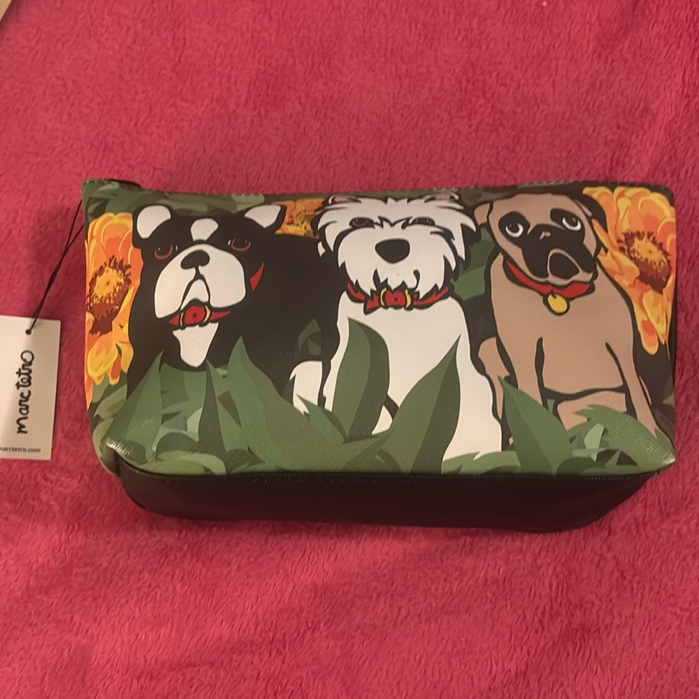 MARC TETRO NWT doggie pouch.
